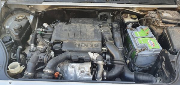 محرك Peugeot 1.6hdi 90ch