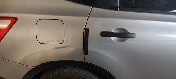 ⁦Nissan qashqai+2 2.0dci 150ch 2011⁩ - الصورة ⁦5⁩